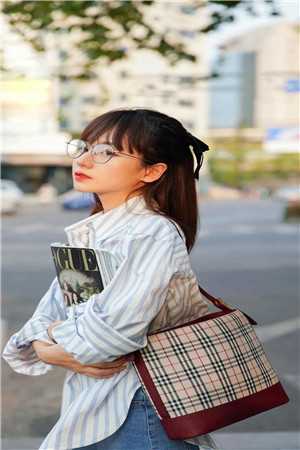 爱灭逃离何姿秦立