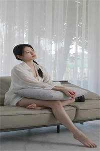 大罗金仙收拾杂乱桌面罗金仙张百忍