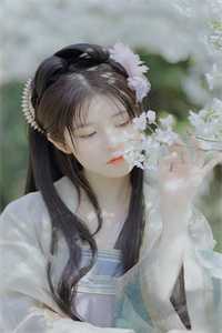 我让老公和小三如胶似漆许明华贵妃