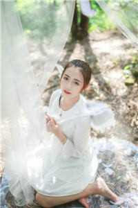女友让闺蜜替她试婚纱后，新娘换人了