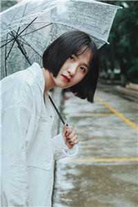 阻止弟弟当狗后我被爸妈推下天台