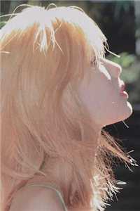 我成为女明星后，梦回稻香