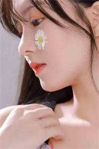 觉醒后，我被原女主强制了广告