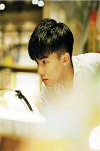 顾逸纪心怡自闭症女儿全网爆红后，老公跪追妻女火葬场小说全文免费阅读