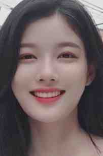 权明赫沈毓灵的小说穿成炮灰女主后，引诱了疯批暴君小说阅读