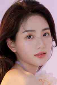 给村子修路的土豪是我姘头目录