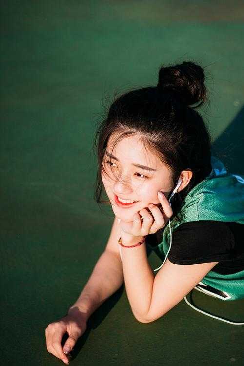 前女友嫁豪门归来，我成了她上司