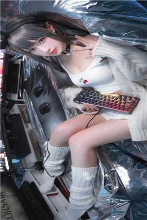 穿成炮灰女主后，引诱了疯批暴君无删版