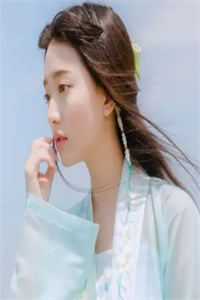 手撕把我印在小广告的女同事