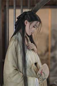 娘娘她人淡如菊