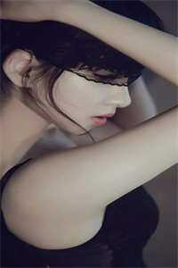 婚礼现场，老婆和初恋激情拥吻