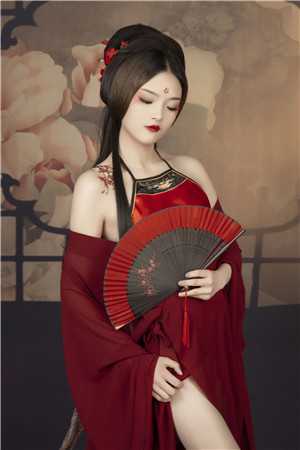 京圈大佬穿成冷宫废后