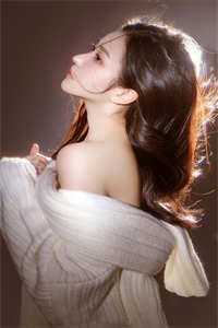 一个40岁大妈与当红明星的虐恋