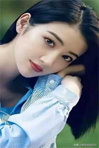 舞蹈家老婆为帮竹马拉订单跳尺度舞