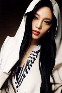 女儿出生那天老公接白月光回国