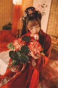 遇到小狼狗，老婆春心萌动完结版小说柳芩靳翊