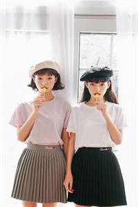 世事如花落晓风