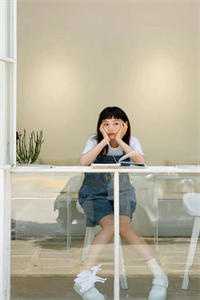 重生后，我冷眼旁观青梅毁容小说