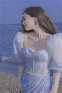 我成了王府第四个穿越女纪氏李寒烟全文