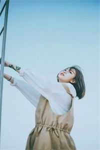 穿成霸总文女主，系统他竟然也癫了