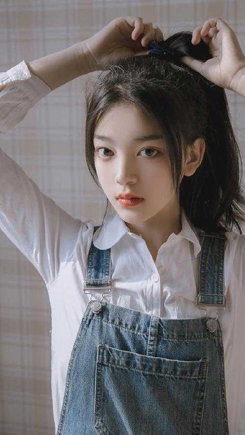 为和初恋缠绵，老公骗了儿子