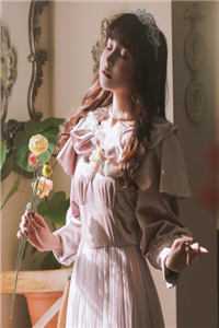 风雪千山春色晚许君澈