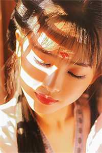 笛音绕梦，莲心织情