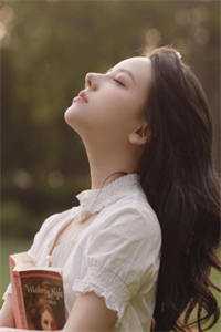 重生后，我靠假弹幕反杀私生女梁慕齐东阳结局+番外+完结