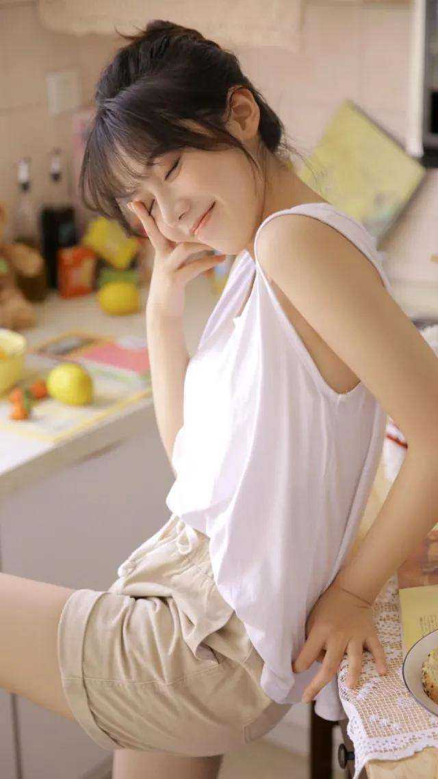 直播凶宅后，我的观众不是我菲菲露露后续+全文